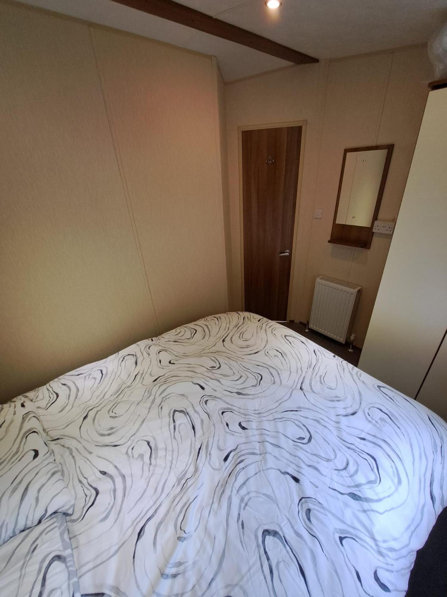 Caravan Waxholme 外观 照片